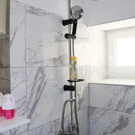 Sun-free Parking Apartamento Mostar